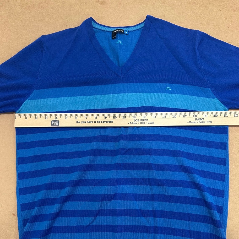 J Lindeberg Golf V Neck Sweater XL